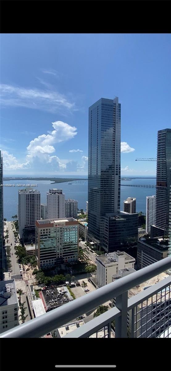 60 SW 13th St #3606, Miami FL 33130