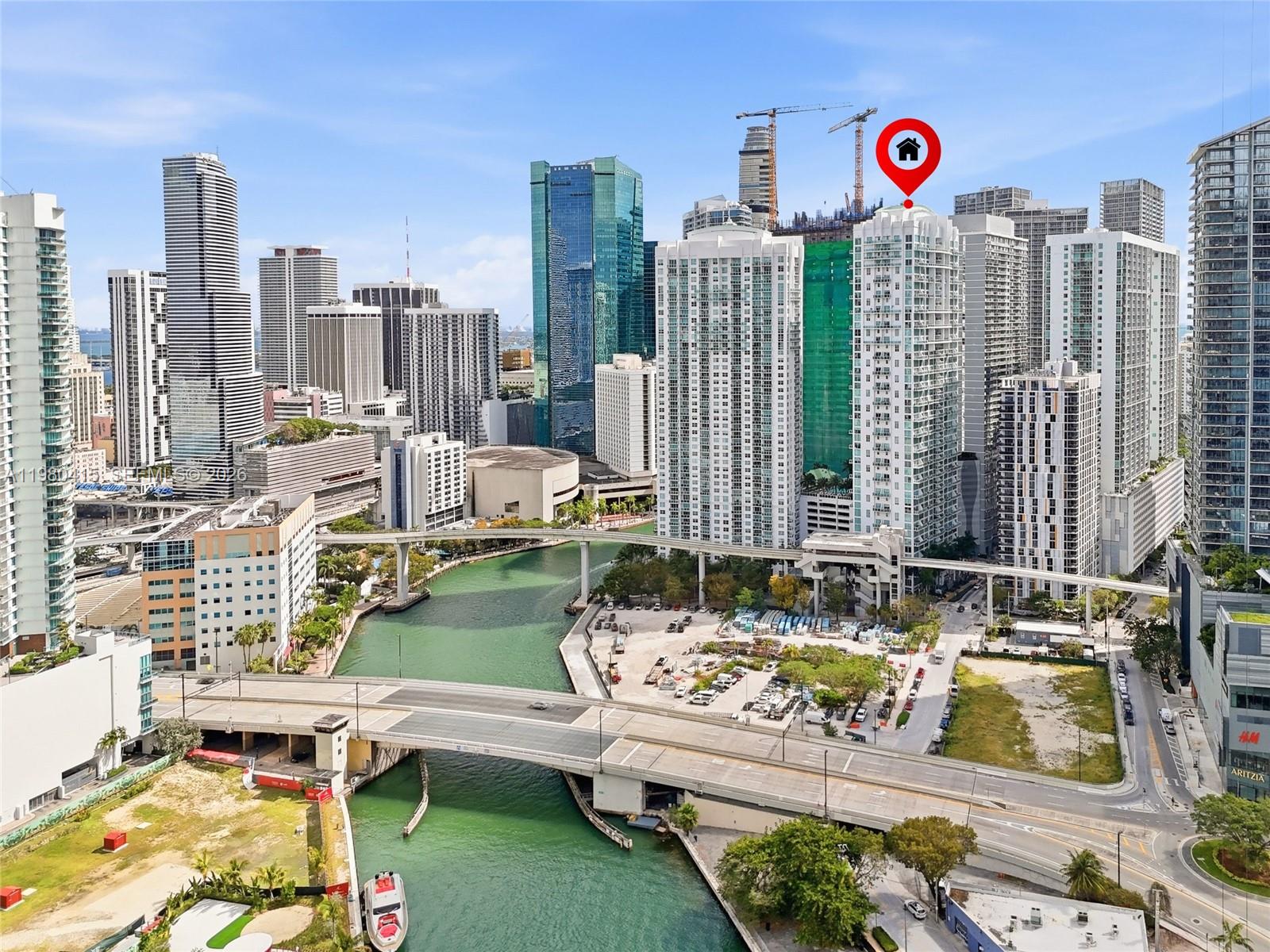 41 SE 5th St #2104, Miami FL 33131