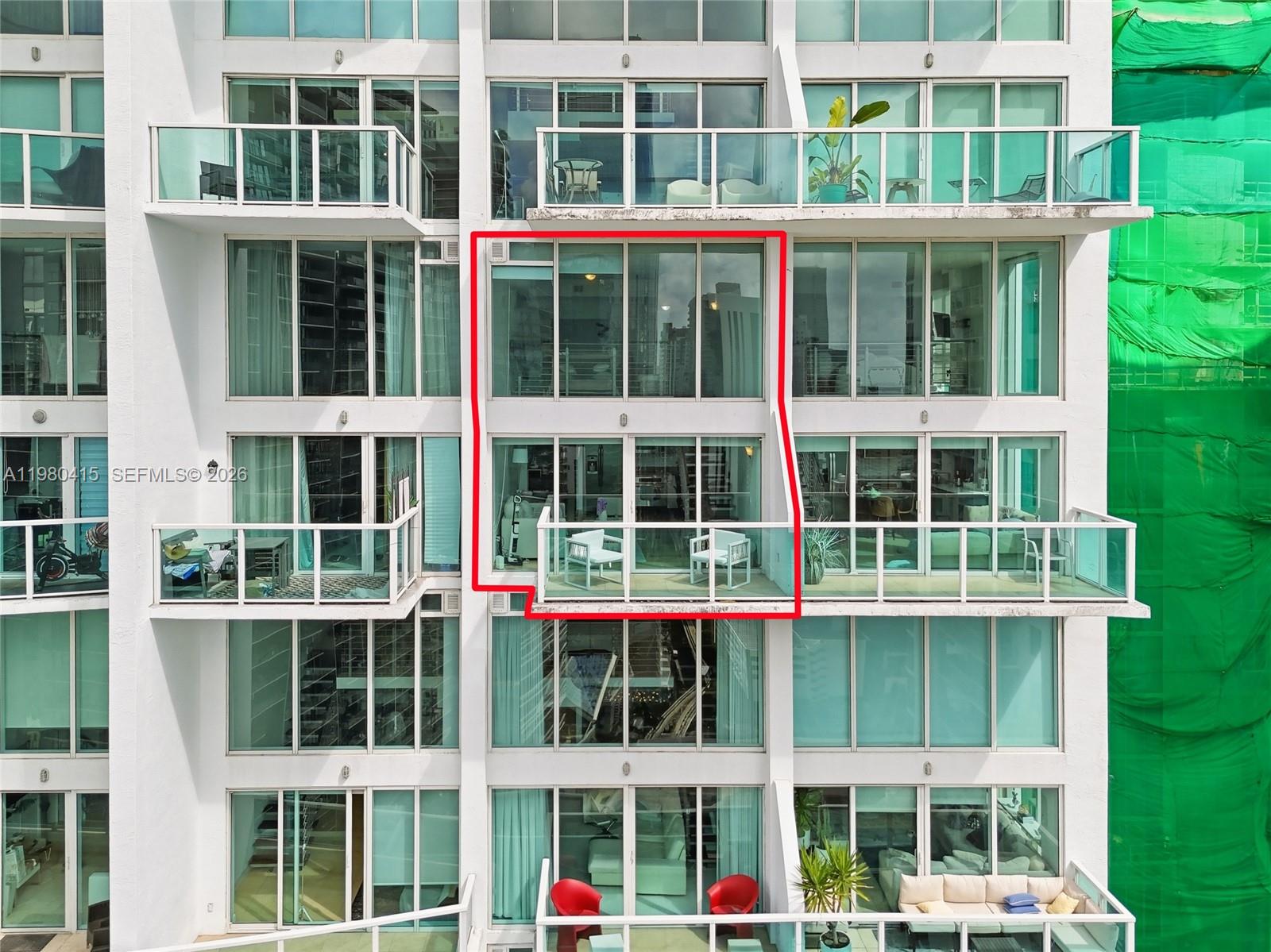 41 SE 5th St #2104, Miami FL 33131
