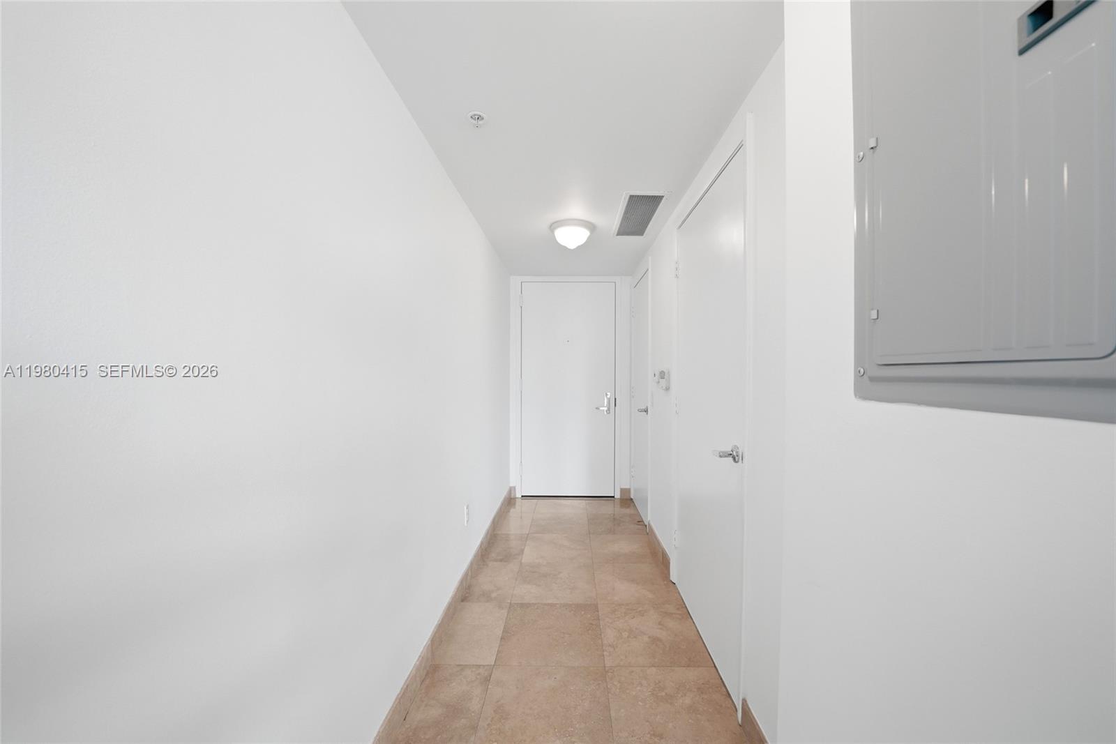 41 SE 5th St #2104, Miami FL 33131