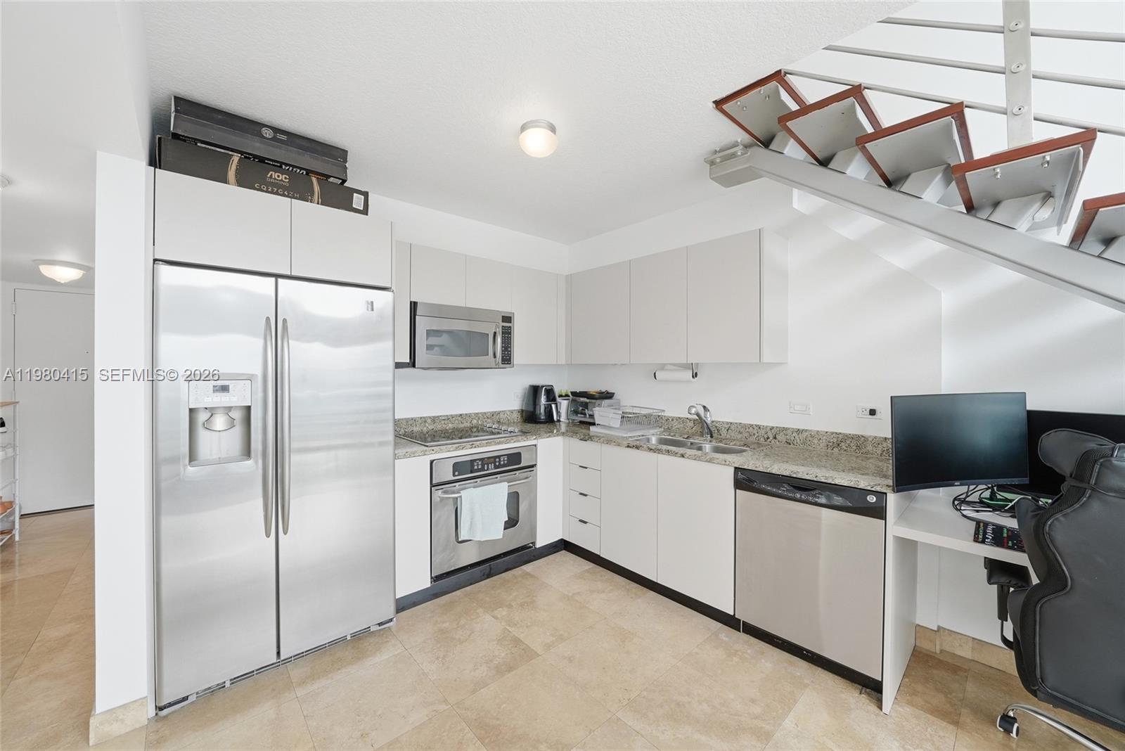 41 SE 5th St #2104, Miami FL 33131