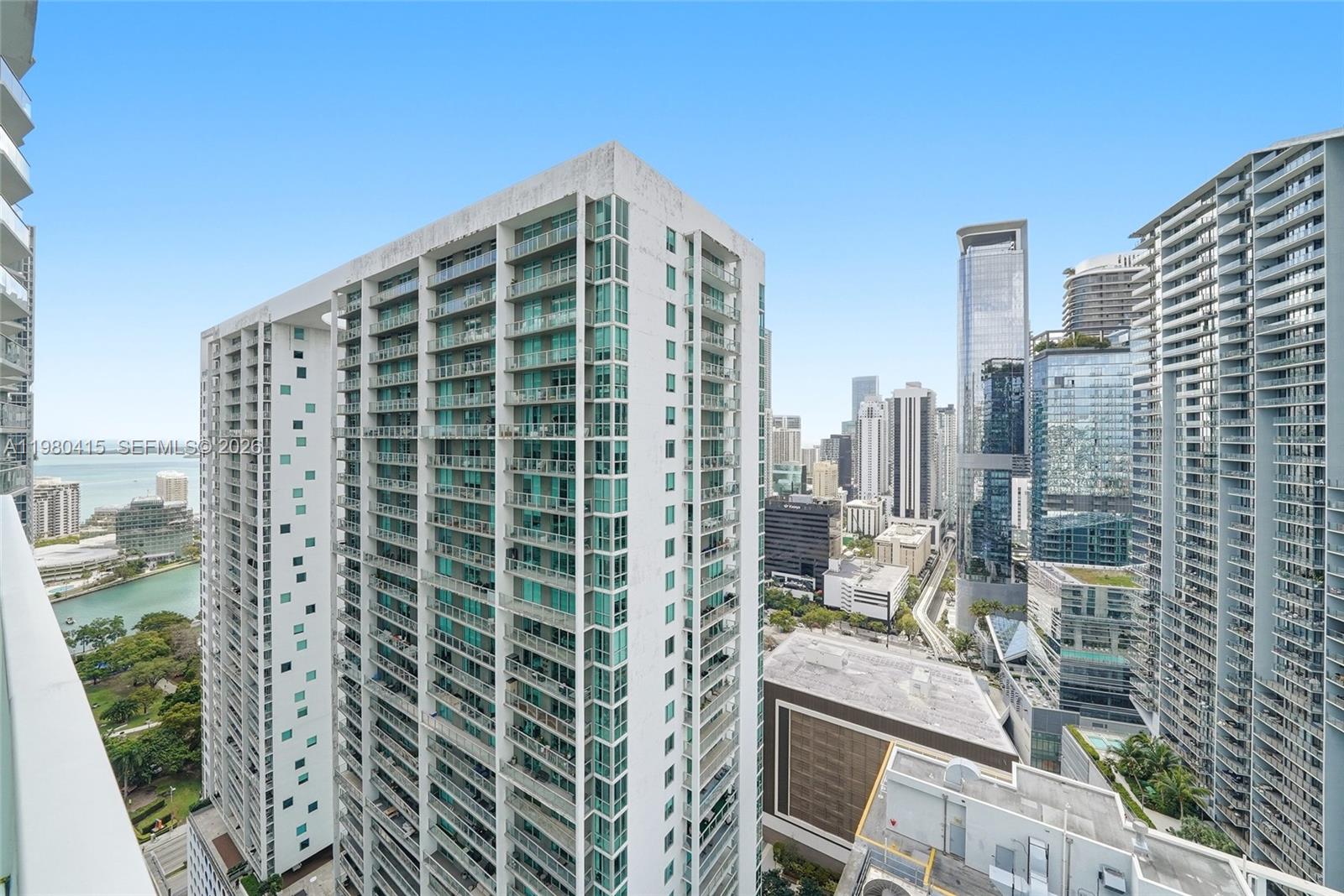 41 SE 5th St #2104, Miami FL 33131