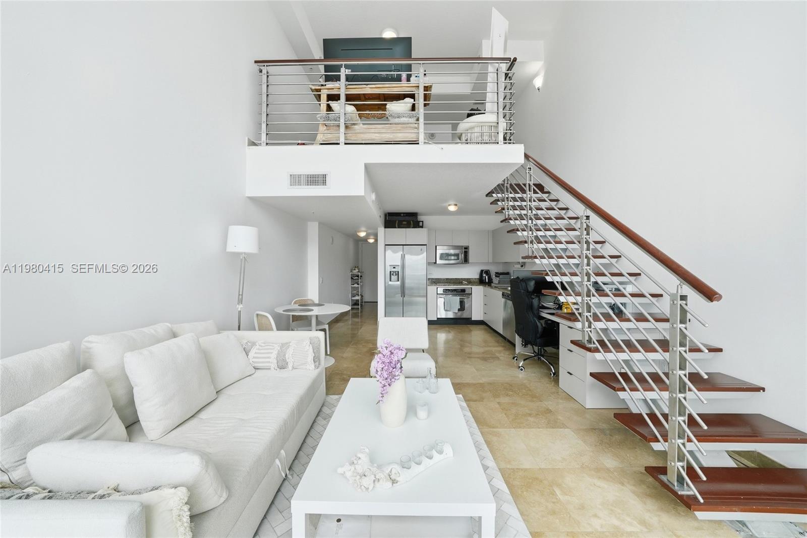 41 SE 5th St #2104, Miami FL 33131
