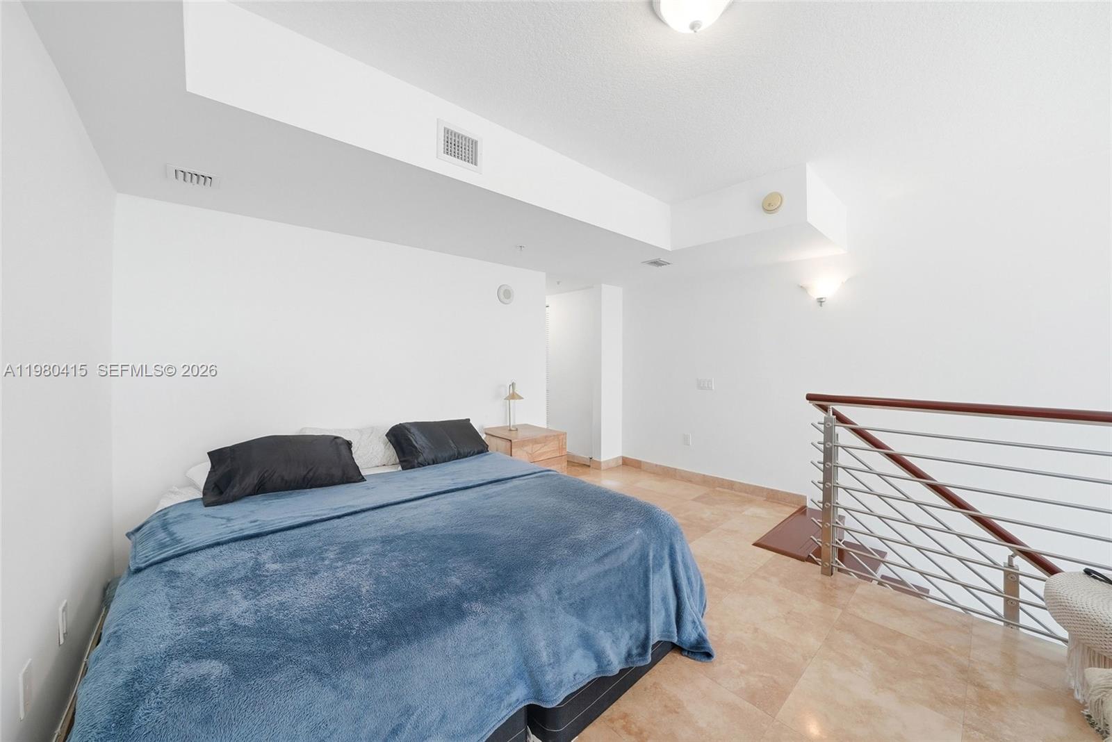 41 SE 5th St #2104, Miami FL 33131
