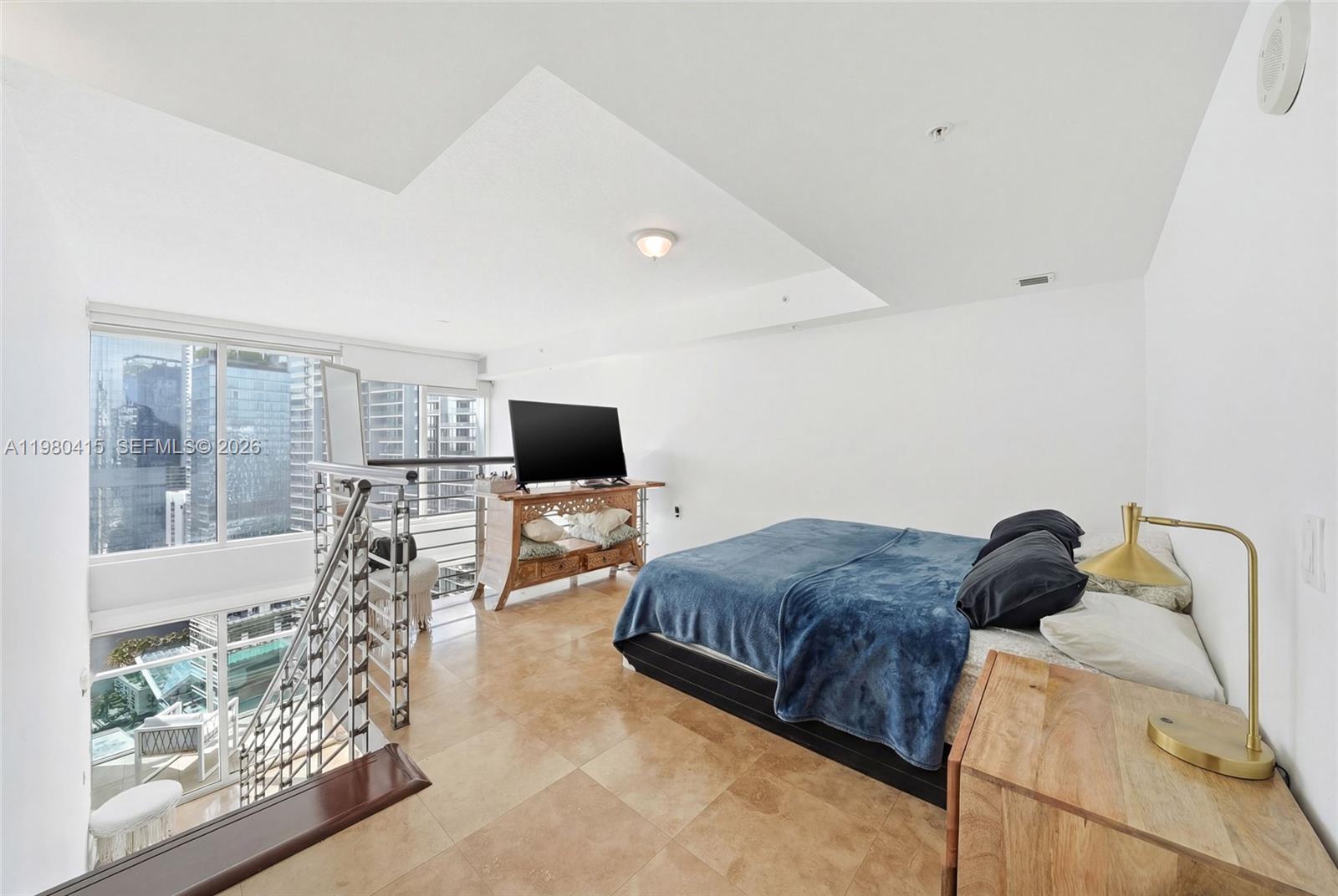 41 SE 5th St #2104, Miami FL 33131