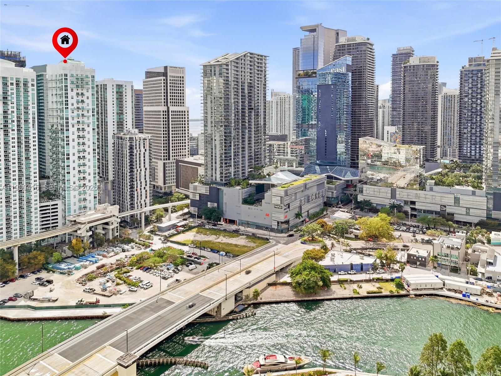 41 SE 5th St #2104, Miami FL 33131