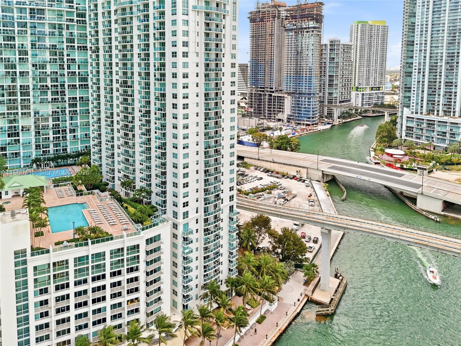 41 SE 5th St #2104, Miami FL 33131