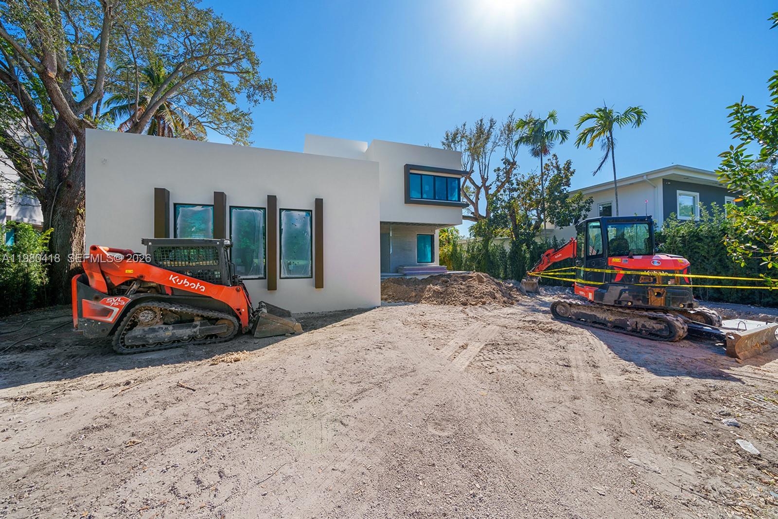 820 NE 111th St, Biscayne Park FL 33161