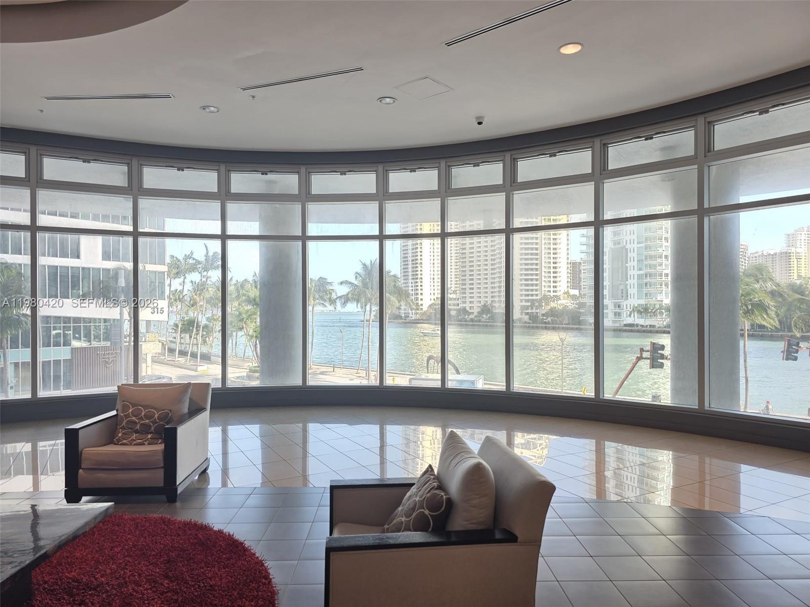 300 S Biscayne Blvd #2311, Miami FL 33131
