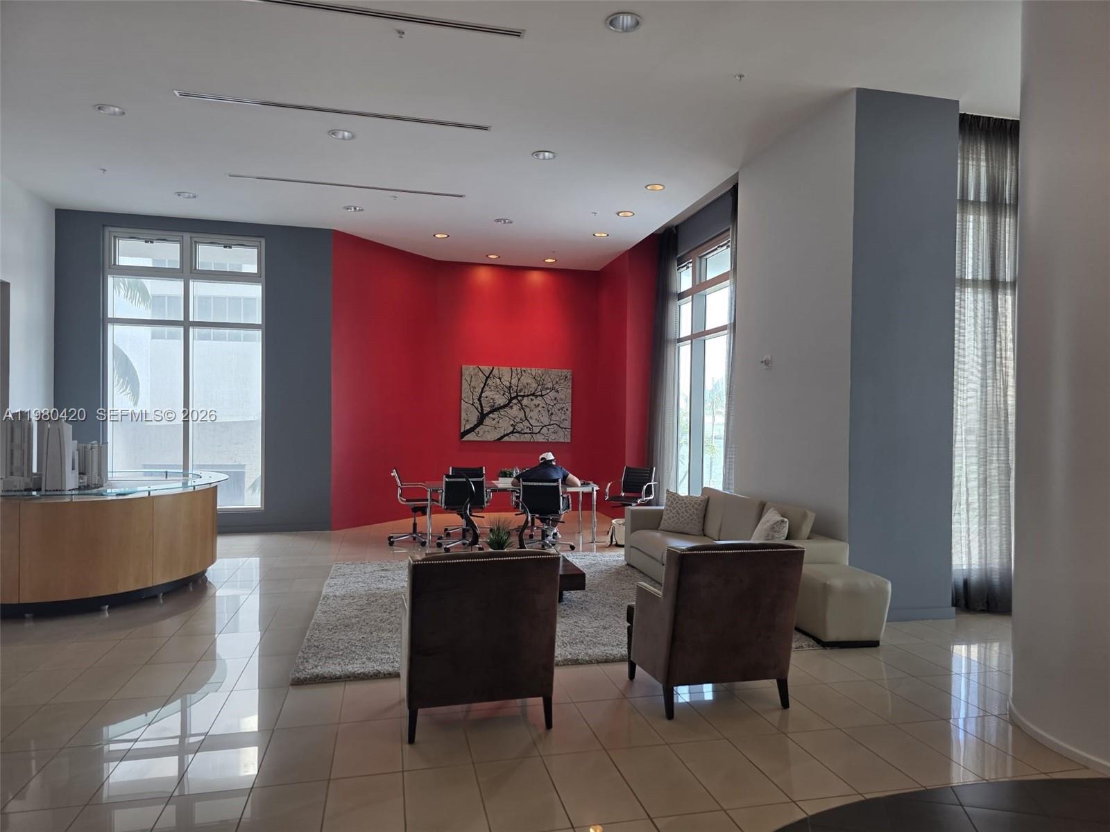 300 S Biscayne Blvd #2311, Miami FL 33131