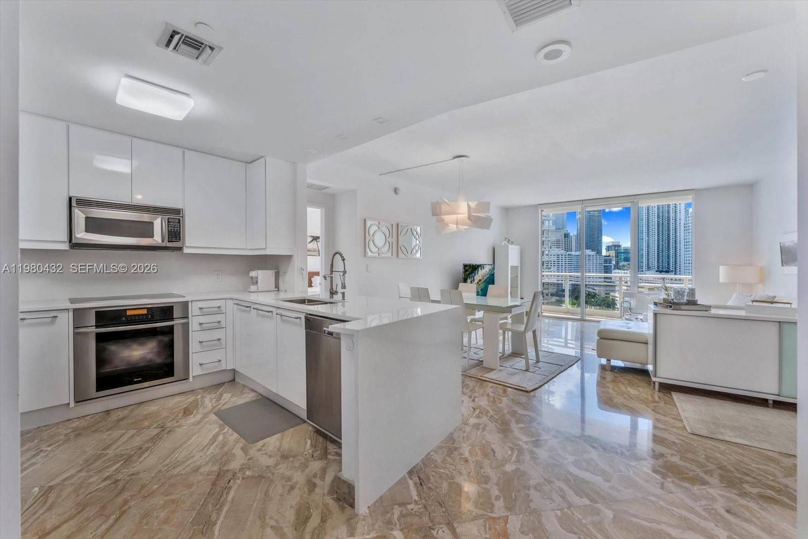 901 Brickell Key Blvd #1409, Miami FL 33131