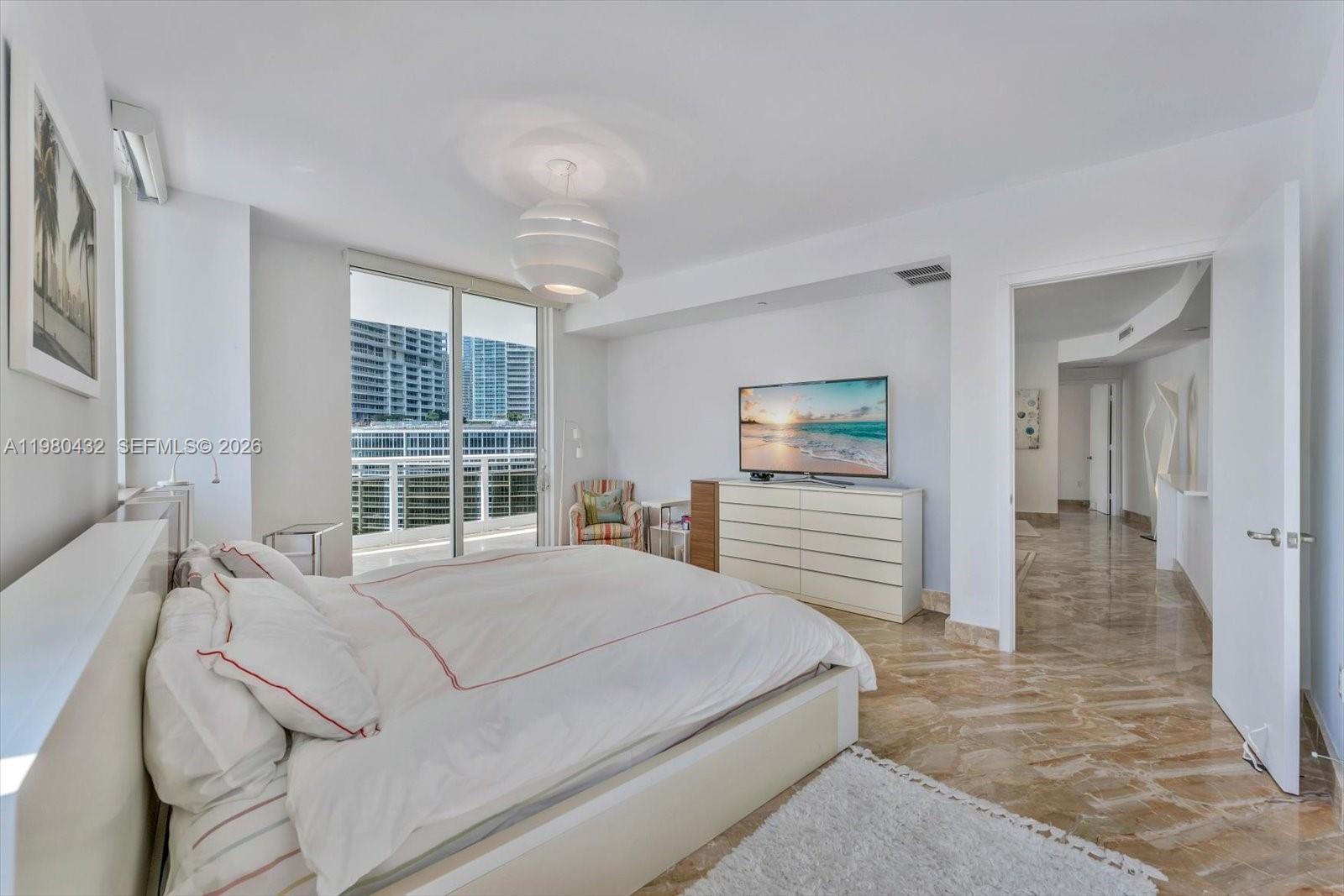 901 Brickell Key Blvd #1409, Miami FL 33131