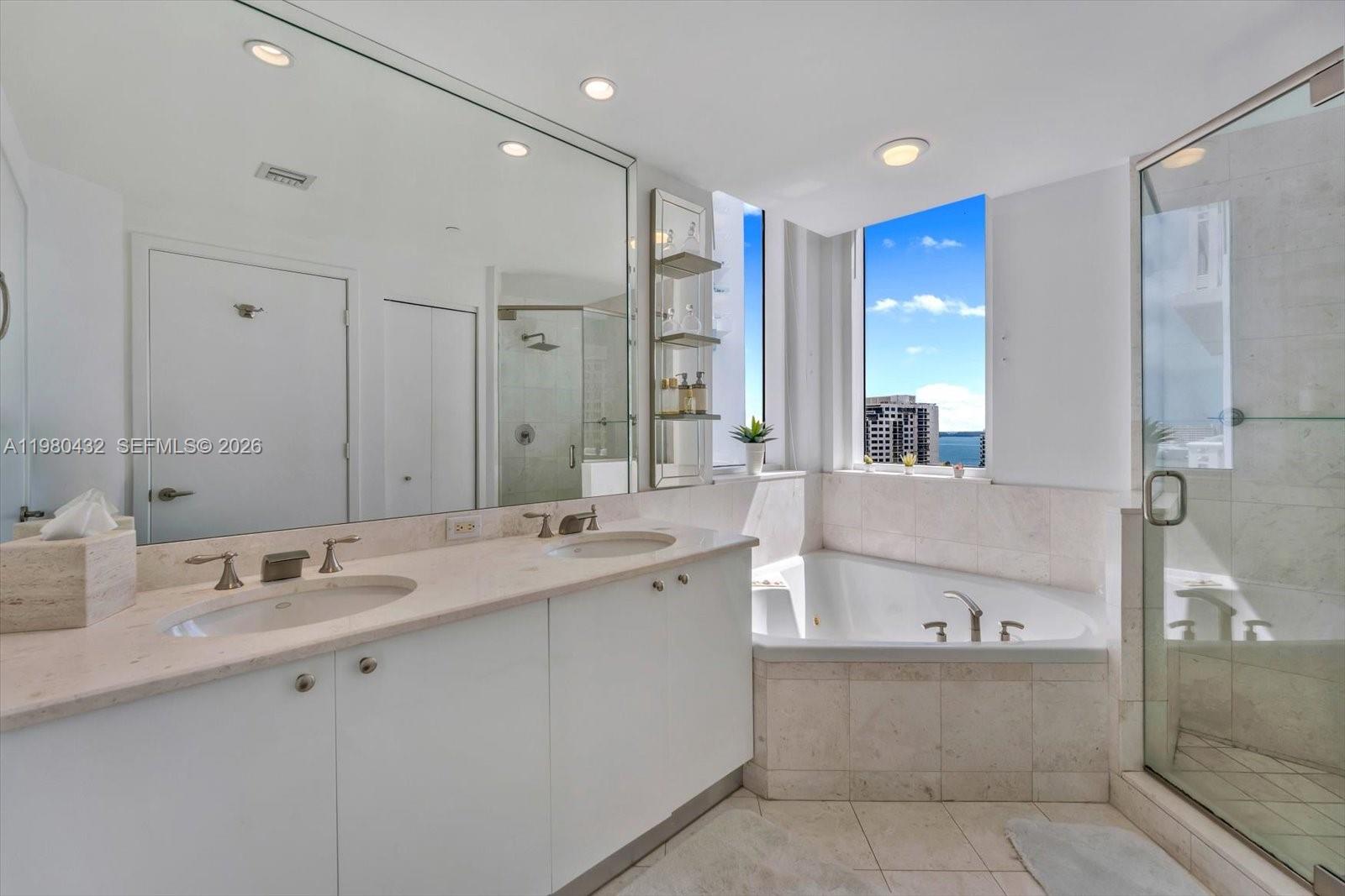 901 Brickell Key Blvd #1409, Miami FL 33131