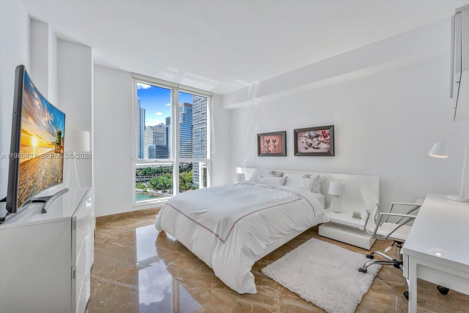 901 Brickell Key Blvd #1409, Miami FL 33131