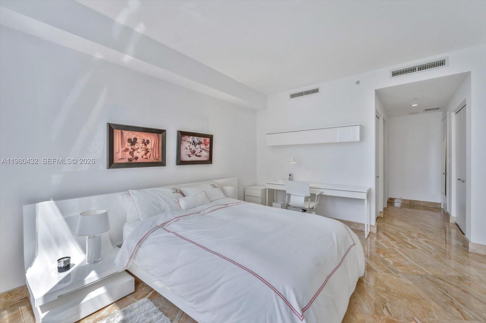 901 Brickell Key Blvd #1409, Miami FL 33131