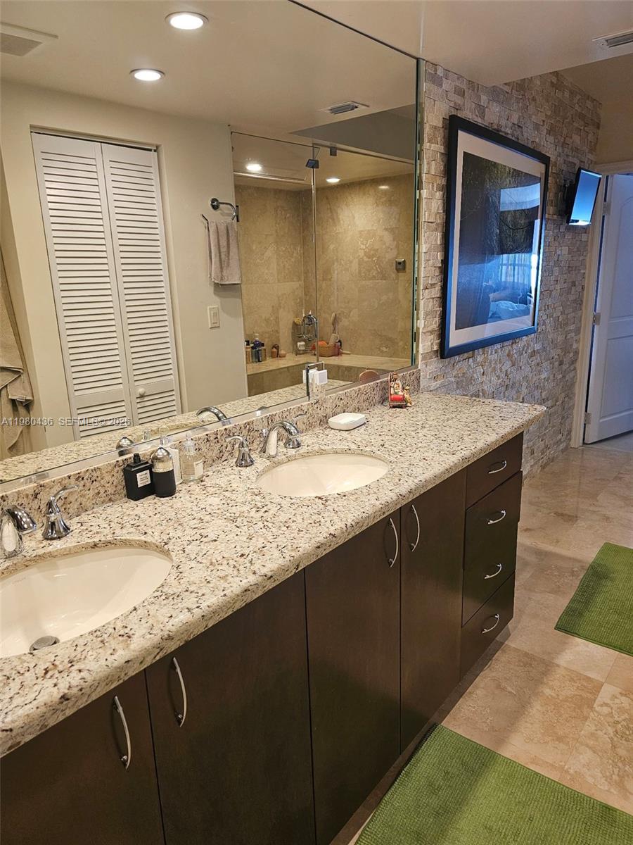 3 Grove Isle Dr #C1703, Miami FL 33133