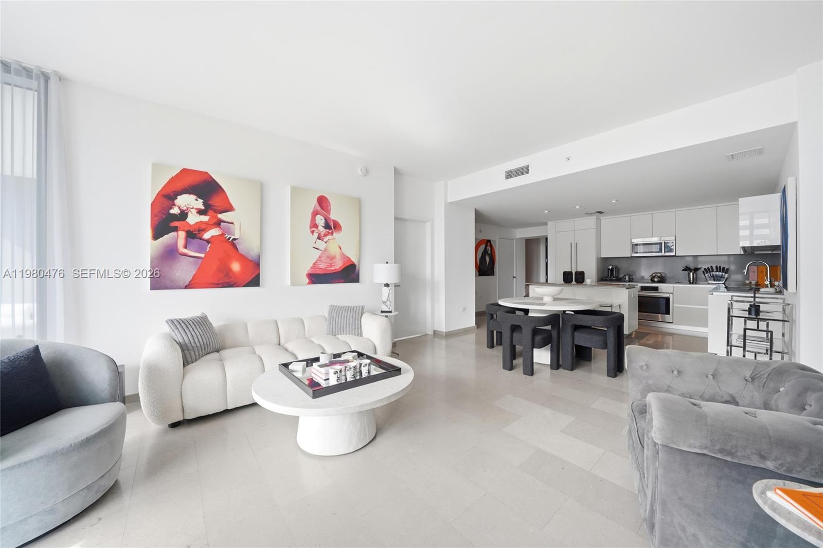 88 SW 7th St #1010, Miami FL 33130