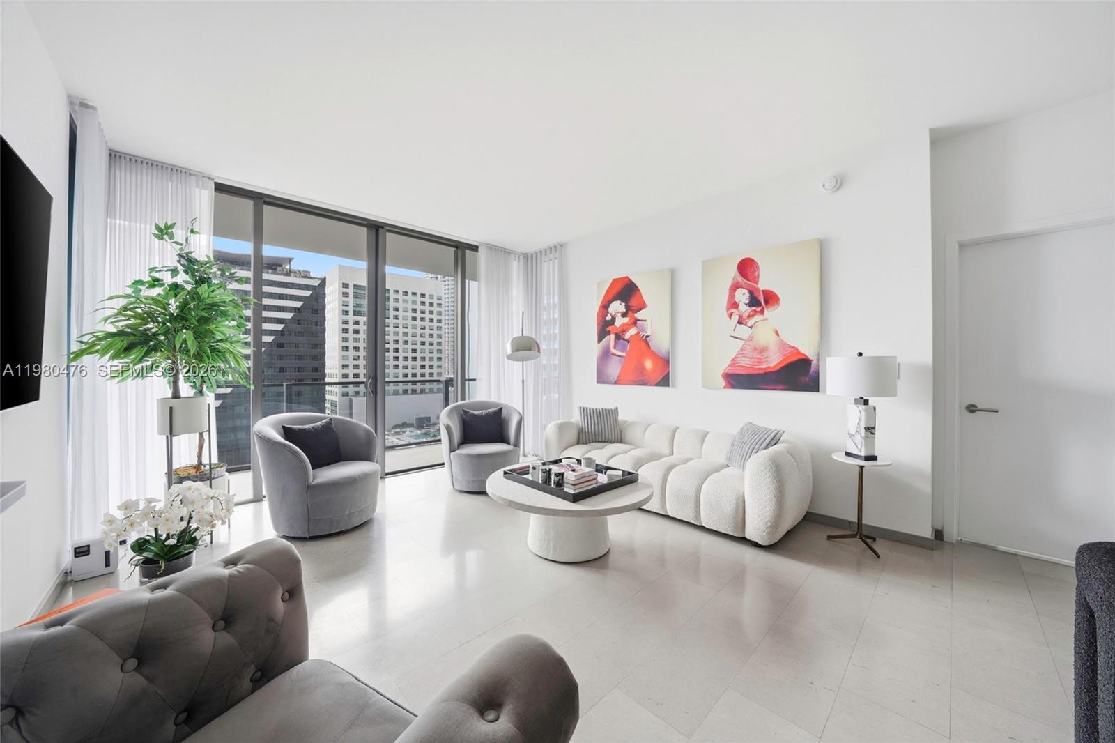 88 SW 7th St #1010, Miami FL 33130