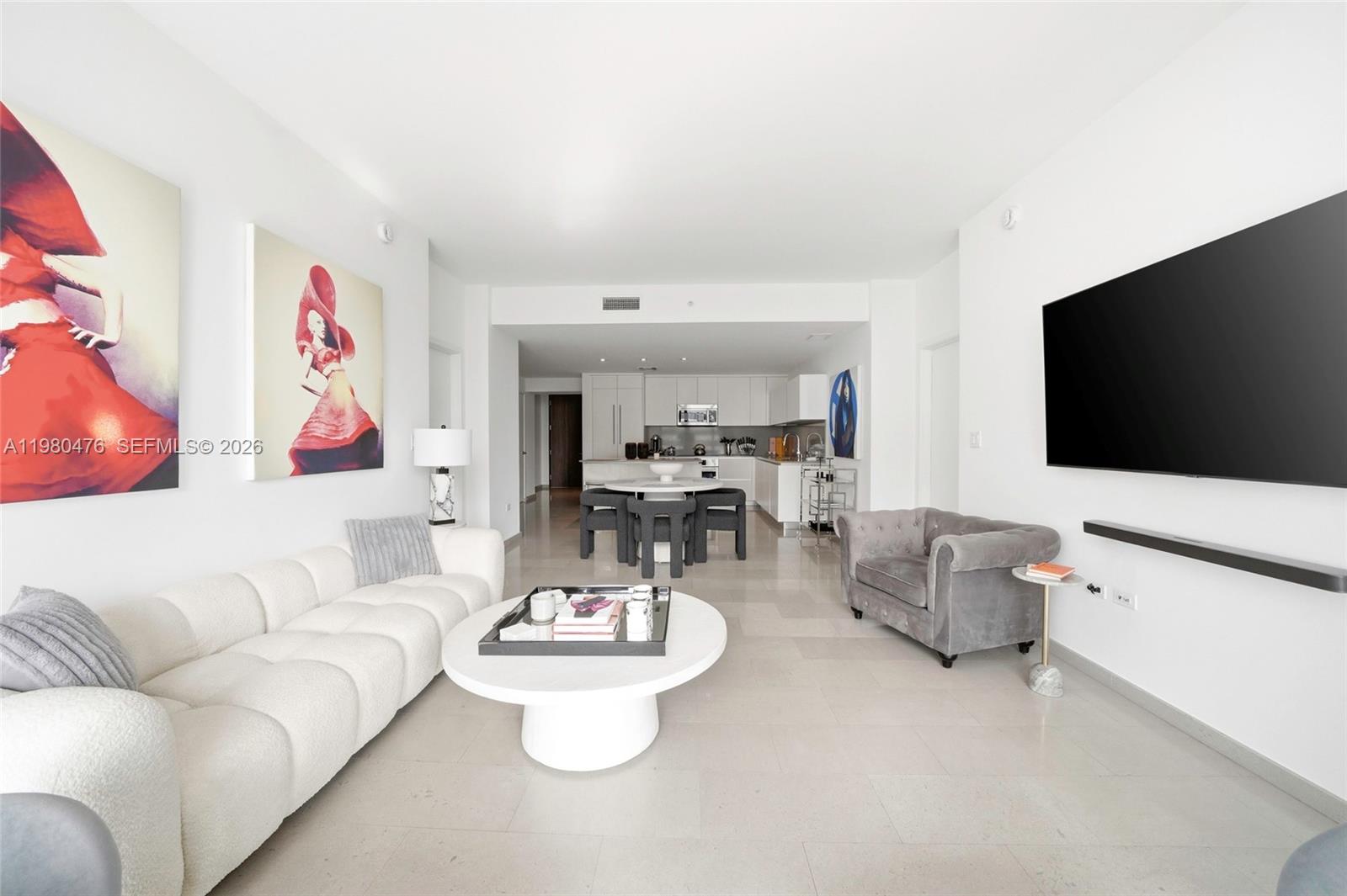 88 SW 7th St #1010, Miami FL 33130