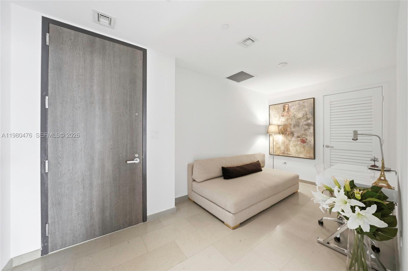 88 SW 7th St #1010, Miami FL 33130