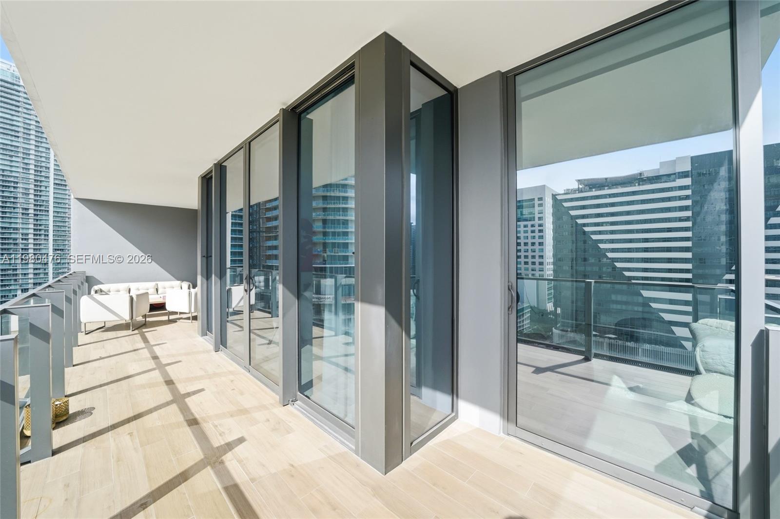 88 SW 7th St #1010, Miami FL 33130
