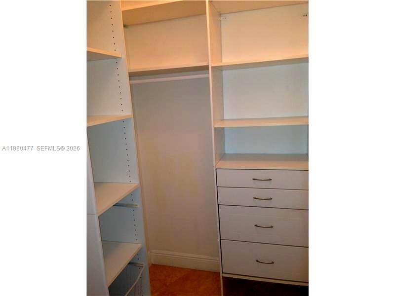 19900 E Country Club Dr #806, Aventura FL 33180