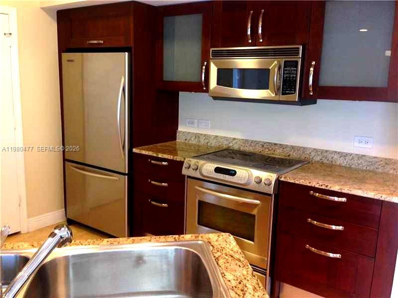 19900 E Country Club Dr #806, Aventura FL 33180