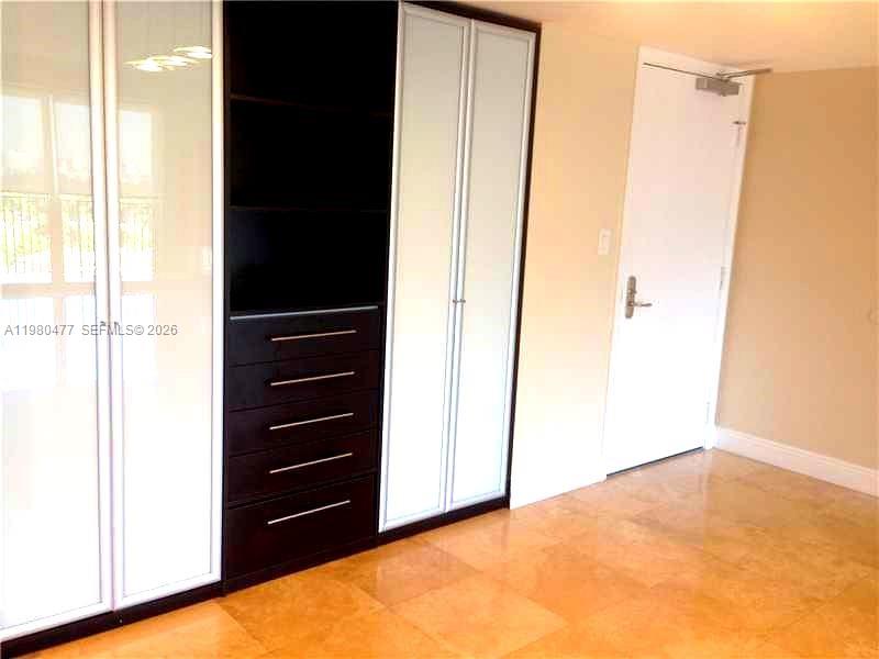 19900 E Country Club Dr #806, Aventura FL 33180