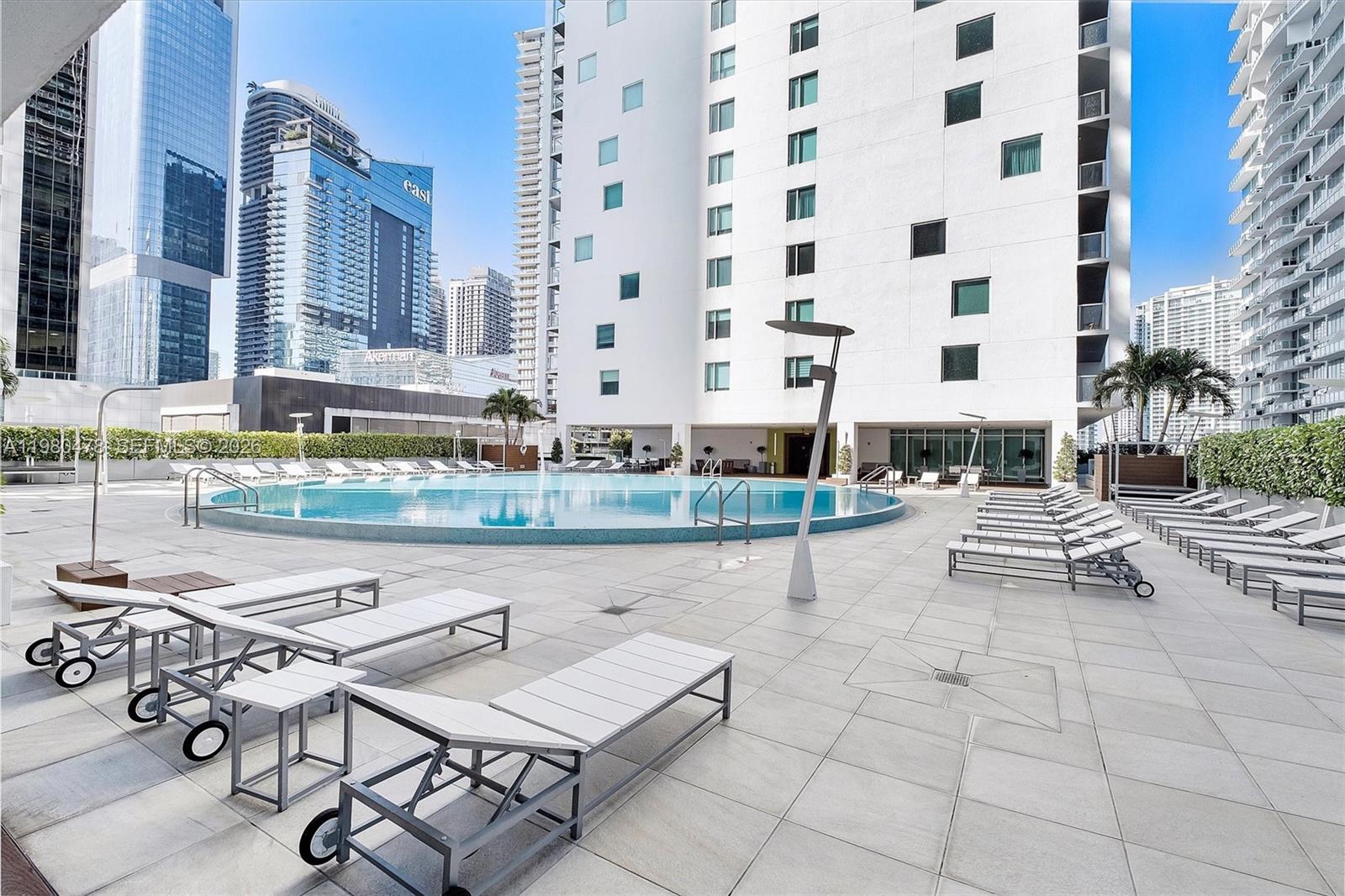 500 Brickell Ave #4101, Miami FL 33131