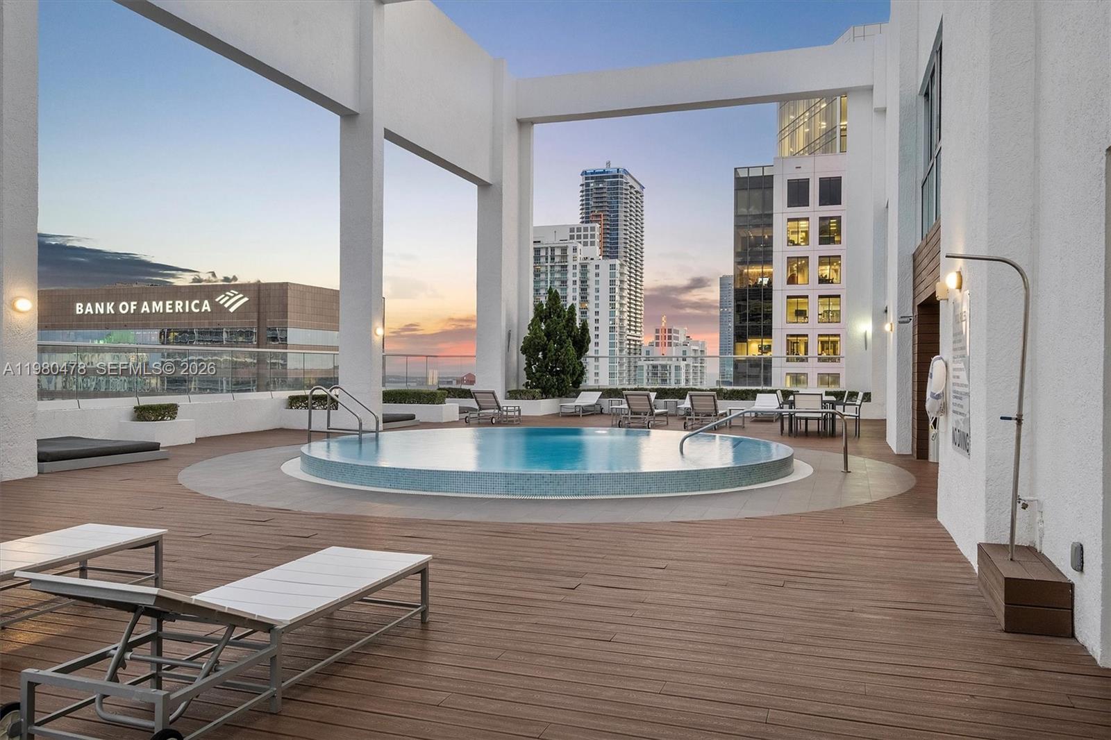 500 Brickell Ave #4101, Miami FL 33131