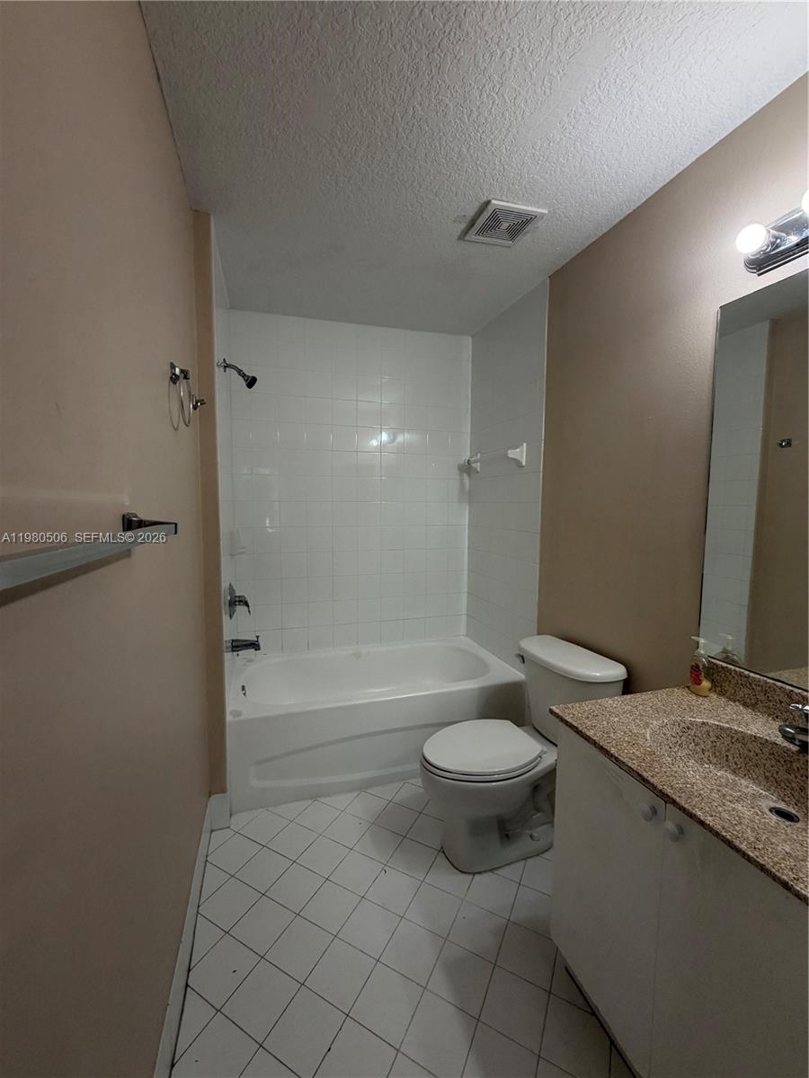 3780 N Jog Rd #205, West Palm Beach FL 33411
