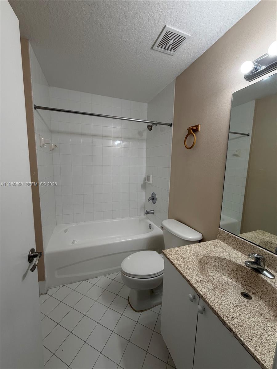 3780 N Jog Rd #205, West Palm Beach FL 33411
