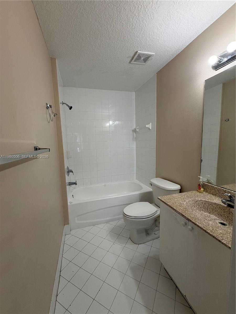 3780 N Jog Rd #205, West Palm Beach FL 33411