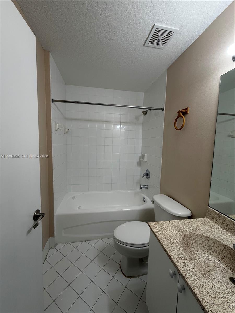 3780 N Jog Rd #205, West Palm Beach FL 33411