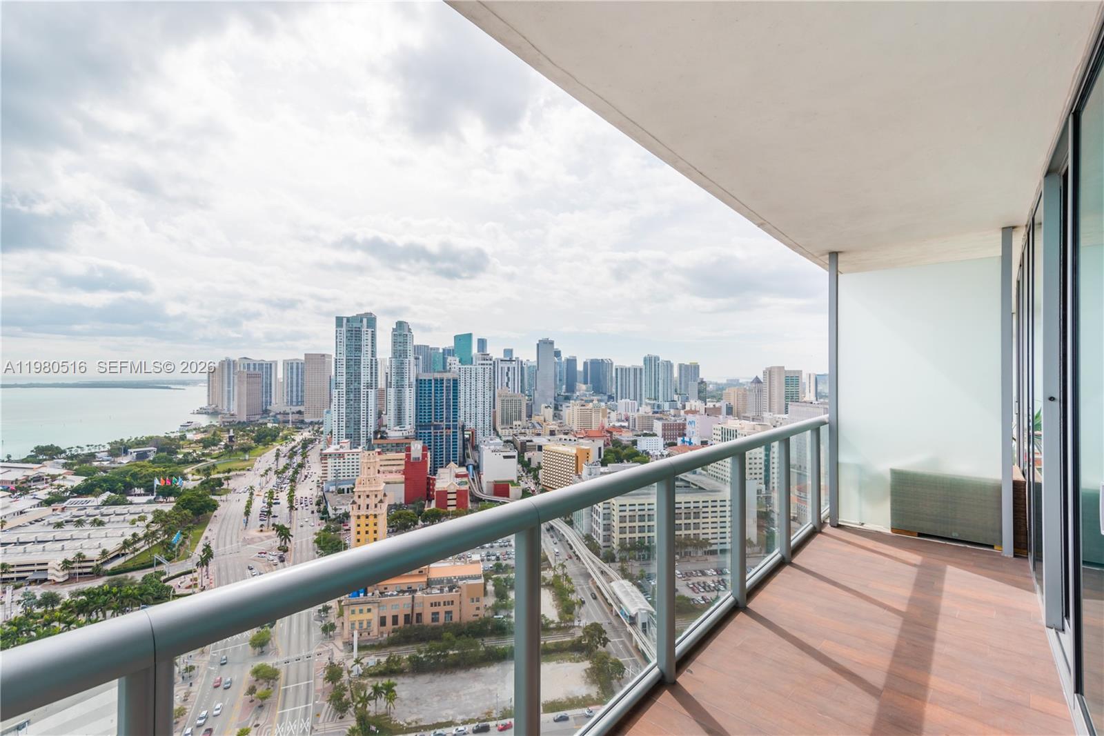 888 Biscayne Blvd #3506, Miami FL 33132