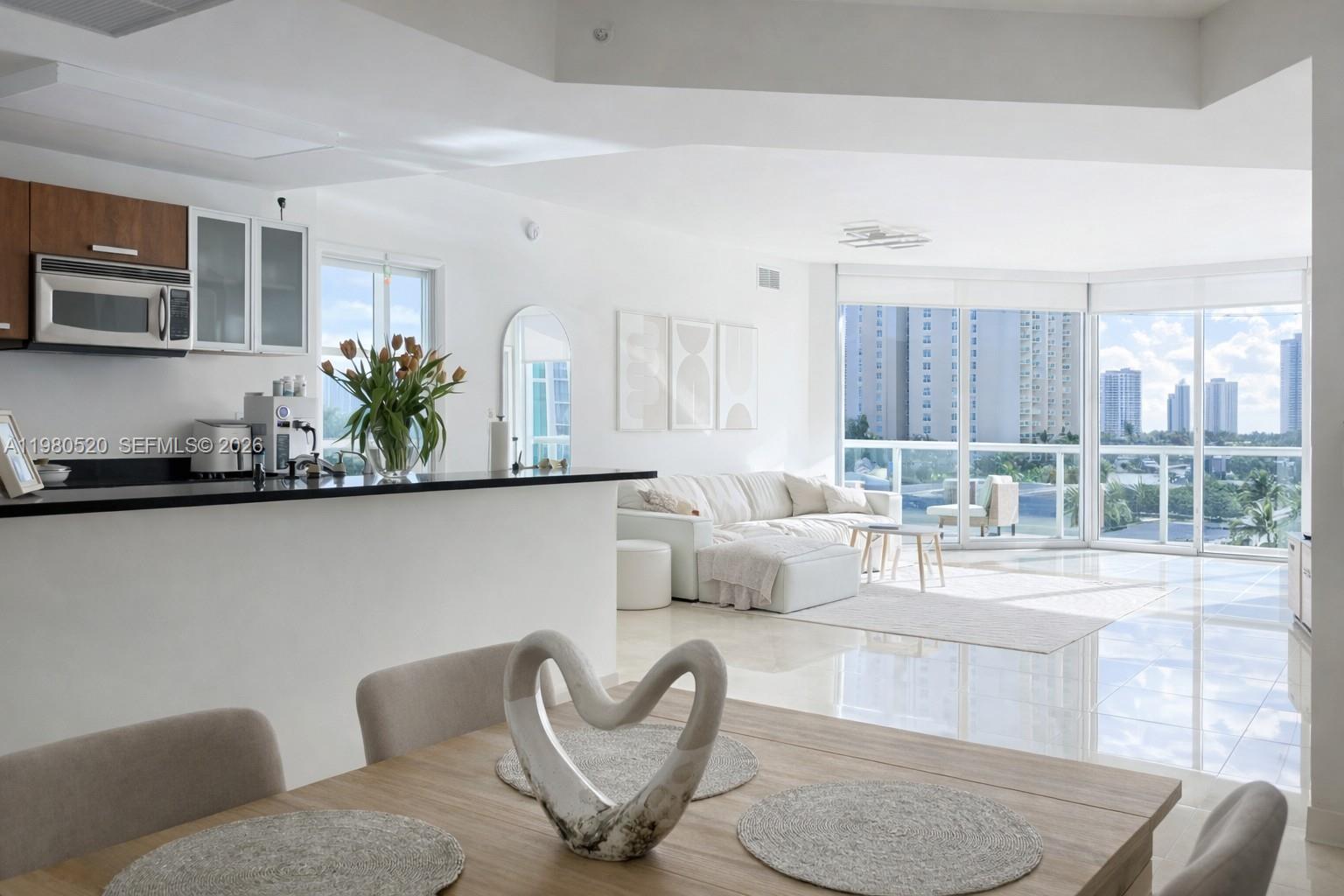 3131 NE 188th St #2-606, Aventura FL 33180