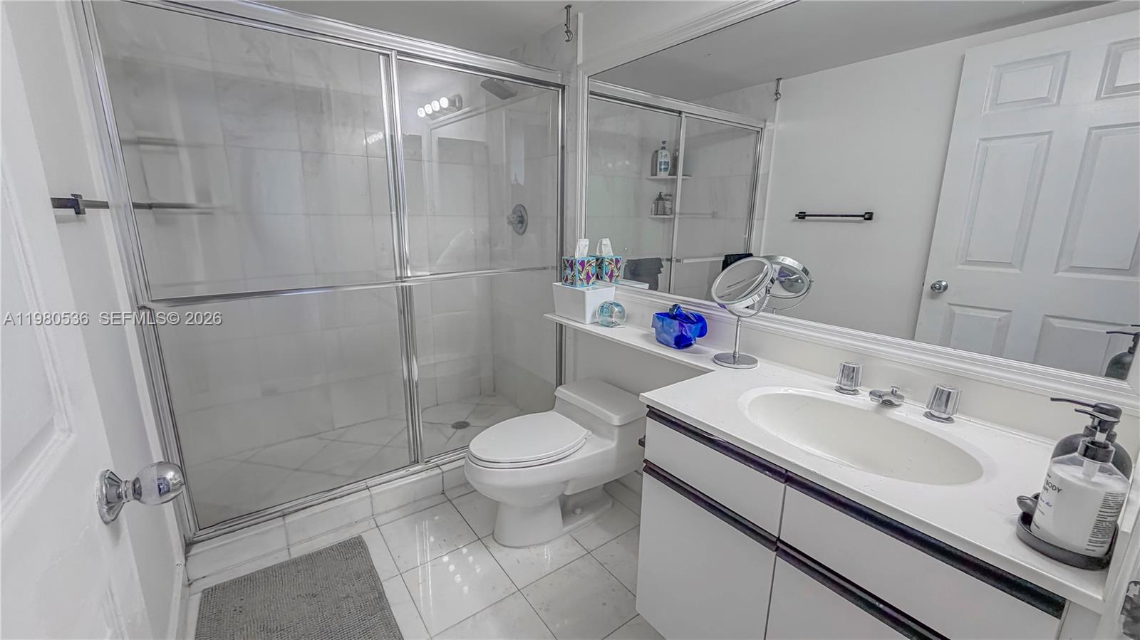 3530 Mystic Pointe Dr #LPH13, Aventura FL 33180