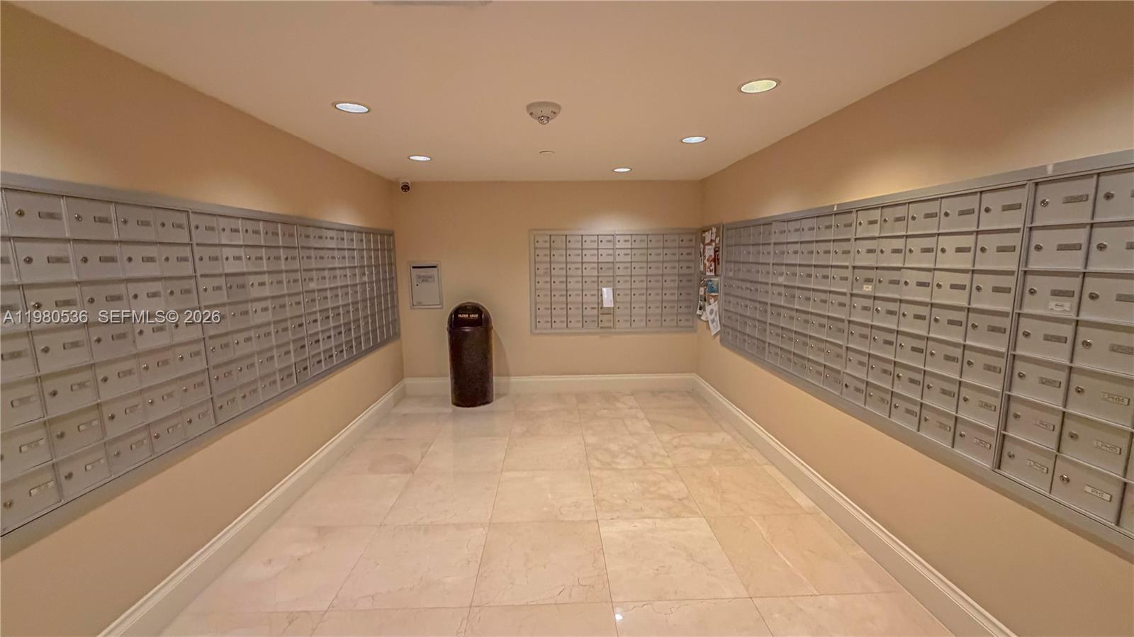 3530 Mystic Pointe Dr #LPH13, Aventura FL 33180