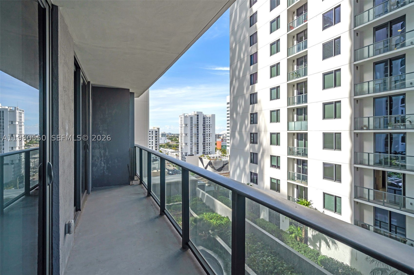 55 SW 9th St #1109, Miami FL 33130