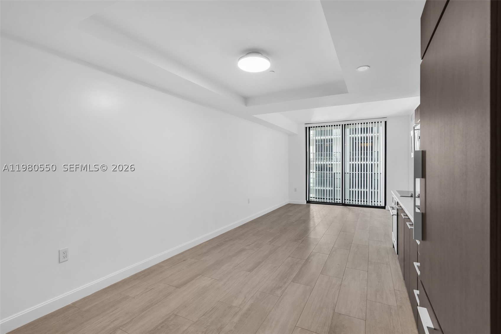 55 SW 9th St #1109, Miami FL 33130