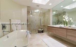17111 Biscayne Blvd #2305, North Miami Beach FL 33160