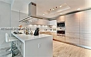 17111 Biscayne Blvd #2305, North Miami Beach FL 33160