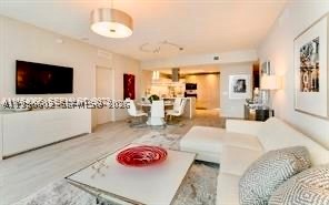 17111 Biscayne Blvd #2305, North Miami Beach FL 33160