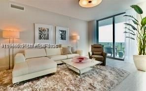 17111 Biscayne Blvd #2305, North Miami Beach FL 33160