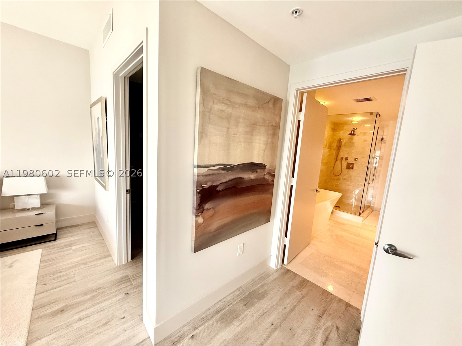 17111 Biscayne Blvd #2305, North Miami Beach FL 33160