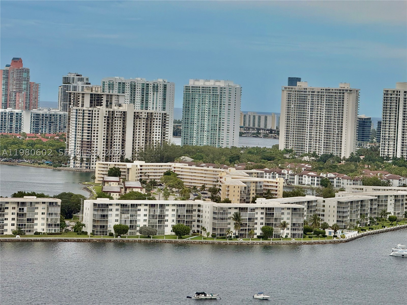 17111 Biscayne Blvd #2305, North Miami Beach FL 33160