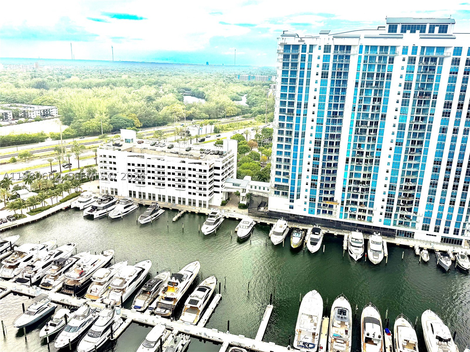 17111 Biscayne Blvd #2305, North Miami Beach FL 33160