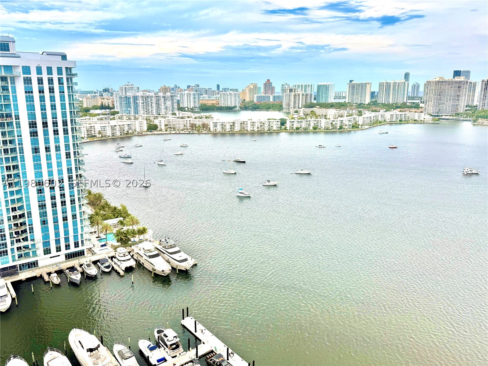 17111 Biscayne Blvd #2305, North Miami Beach FL 33160