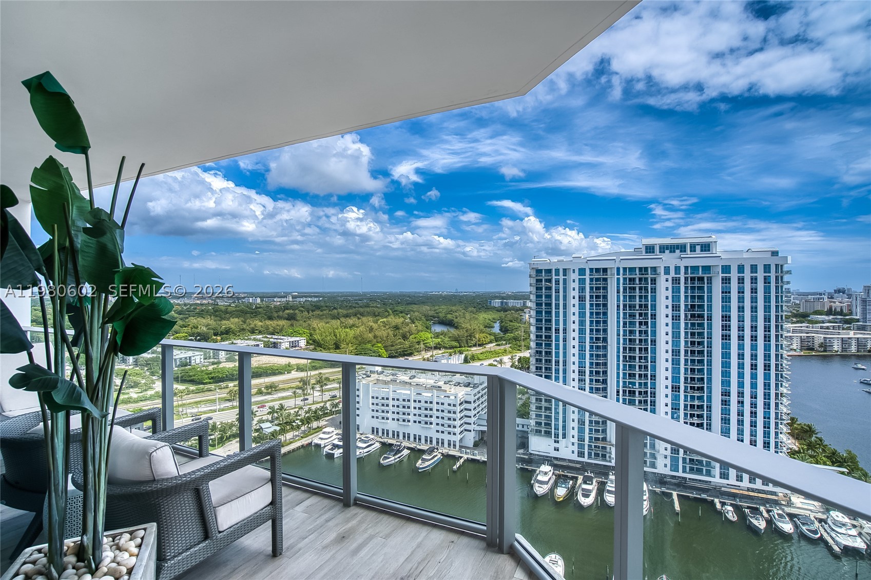 17111 Biscayne Blvd #2305, North Miami Beach FL 33160