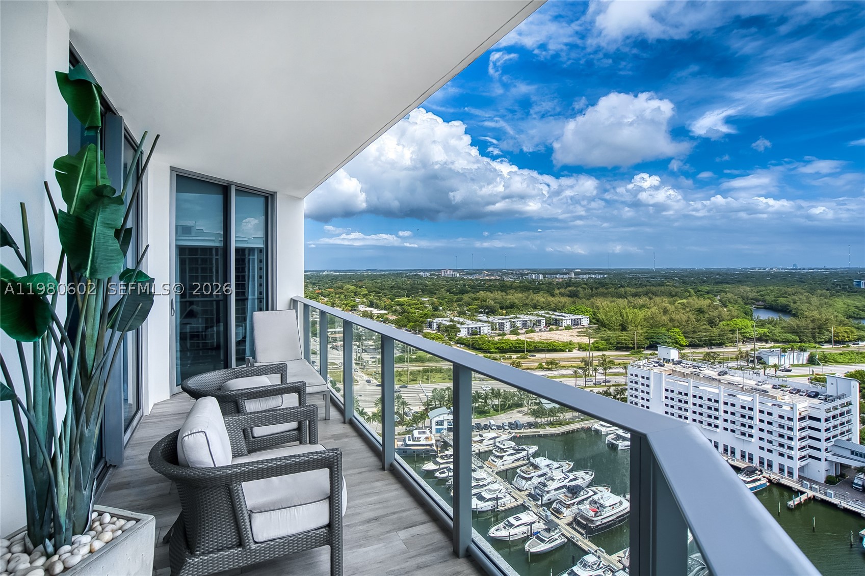 17111 Biscayne Blvd #2305, North Miami Beach FL 33160